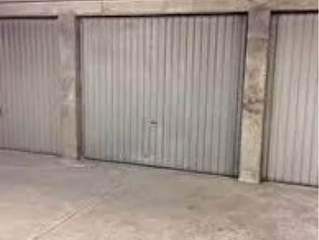 location garage sécurisé en sous sol cité du design saint étienne