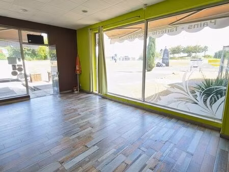 local commercial de 40 m² - parking - visibilité exceptionnelle