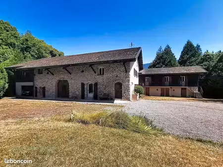 propriété 9 pièces 420 m²