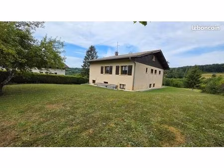 maison de 210 m2 à rénover avec terrain de 1500 m2