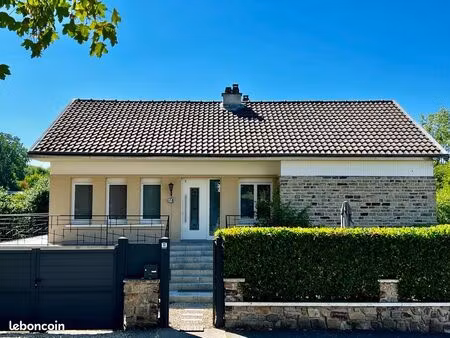 pavillon individuel en pierre