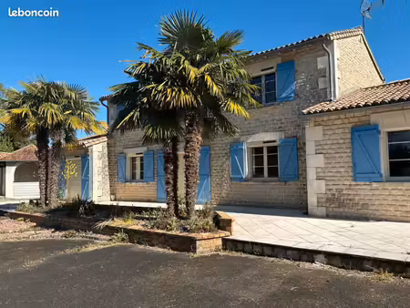 maison en pierre
