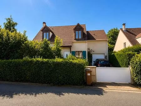 pavillon 6 pièces 108 m²
