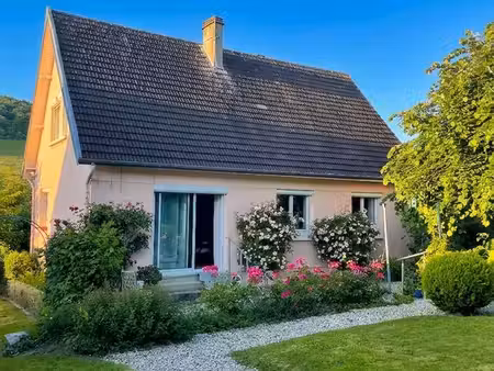 maison 108 m² 5 pièces 4 chambres avec sous-sol complet 76 m²  jardin clos 749 m² plein su