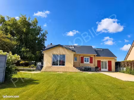 pavillon 9 pièces 177 m²
