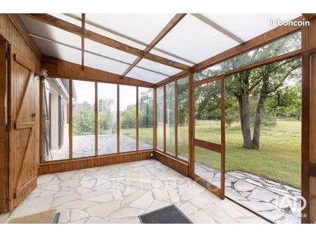 maison familiale 5 pièces 177 m²