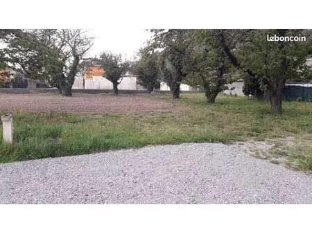 terrain 732m2