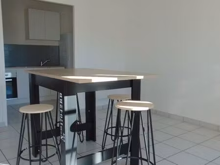 appartement 3 pièces 80 m²
