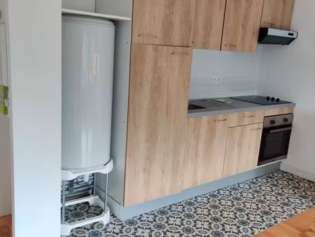 f2 rénové 36m² – lumineux  calme  chalandry-élaire