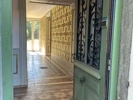 appartement quatre pièces en duplex avec jardin au sein d'une maison de maître