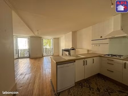 appartement 3 pièces 81 m²