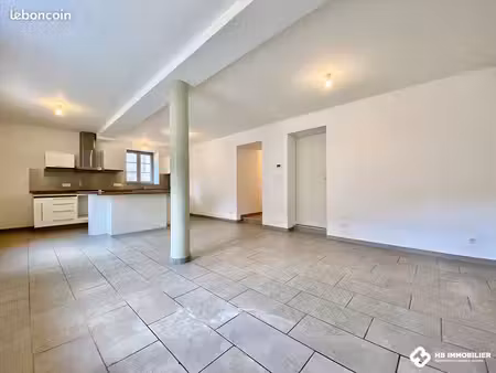 appartement 3 pièces 76 m²