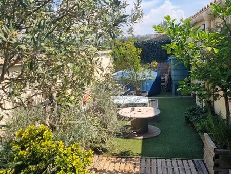 appartement avec superbe terrasse tropezienne et garage