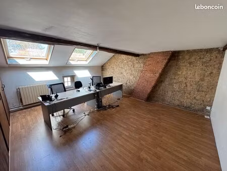 bureau caractère 30 m² - pierres & poutres - villers-semeuse (08)