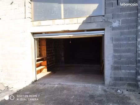 a louer garage  entrepot varilhes 40m²