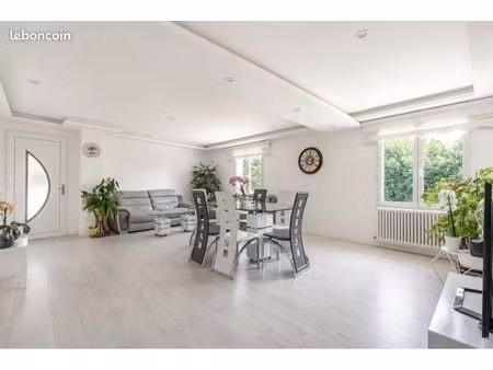 maison 9 pièces 244m2 jassans-riottier
