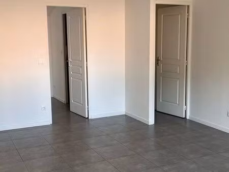 sorgues - loue appartement non meublé