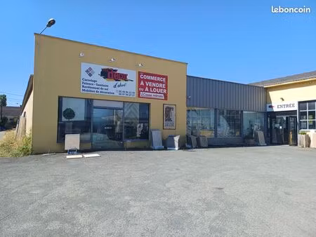 commerce à vendre ou à louer