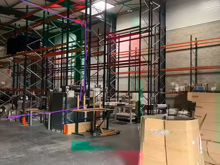 entrepôt 410m2 - hauteur libre 10m - accès a7 (avignon sud)