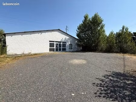 à louer – local professionnel / bureaux de 170 m² – zone de jarlard – albi