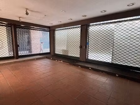 local commercial 78 m² mazamet