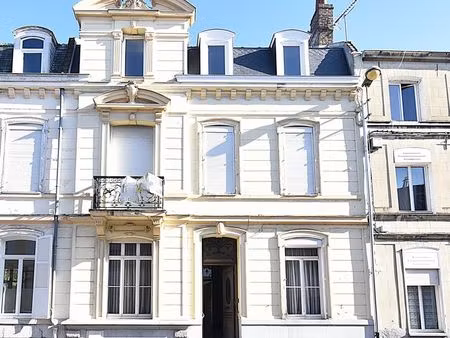 maison 10 pièces 238 m²