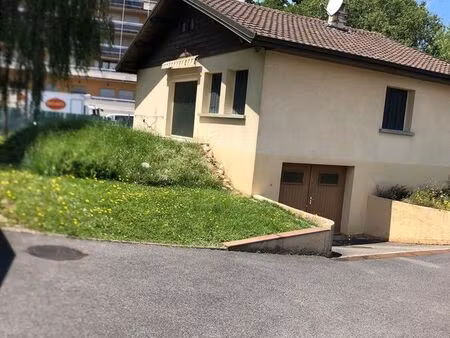 a louer pour 3 mois maison