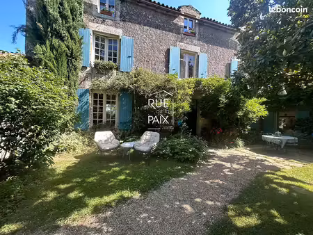 propriété 8 pièces 268 m²