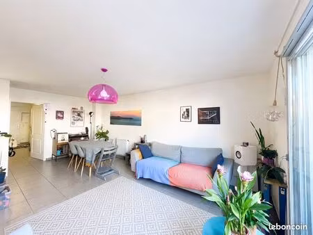 villa mitoyenne t5  bbc de 105 m² avec jardin  garage et suite parentale