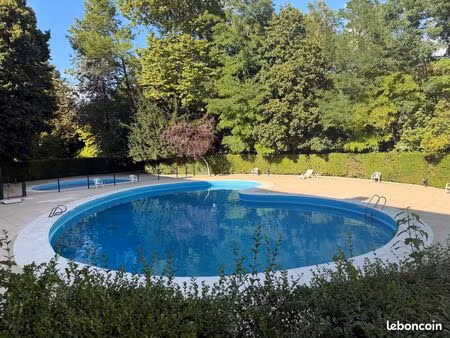 bougival – appartement familial 3 chambres avec terrasse et parking – résidence arborée av