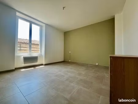appartement t3 de 61 m² – centre village