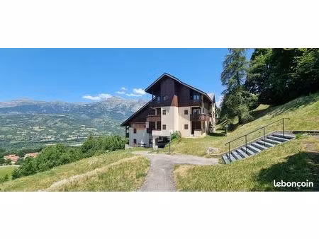 a vendre joli t2 meuble 30 m2 avec balcon 05260 saint leger les melezes