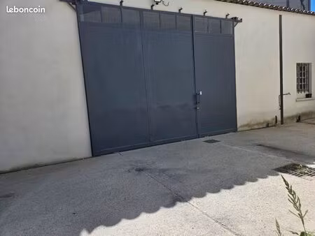 local 210 m2 avec chambre froide en option