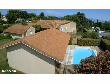 les ménafauries villa t6  153m2  piscine  studio indépendant sur 2500m²