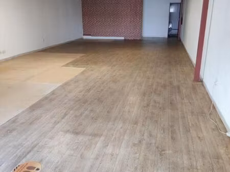 local commercial 100 m²