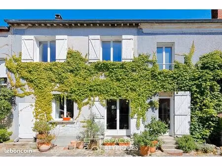propriété 10 pièces 326 m²