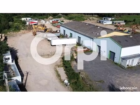 maison 2 pièces 1 200 m²