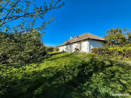 maison 6 pièces 136 m²