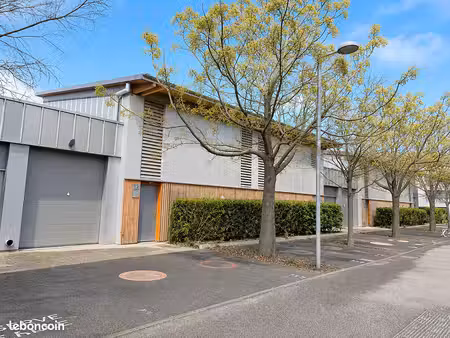 avignon secteur agroparc – stockage + bureau 135m2 – 4 parkings