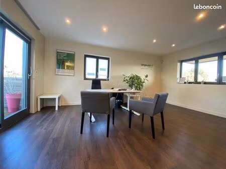 bureaux 58 m²
