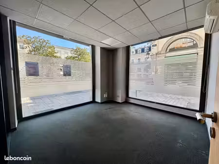 bureaux 110 m²