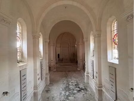 église à louer pour exposition ou bureau