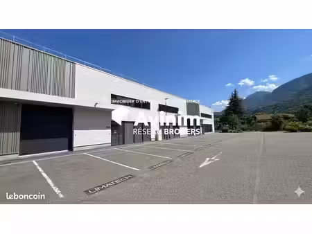 bureaux 1074 m² voreppe