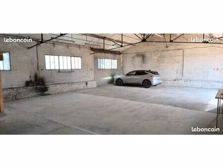 hangar fermé 145m2