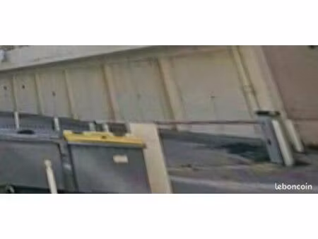 a vendre garage toulon aguillon (83000)