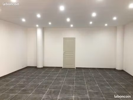 local commercial 50 m2 à louer fontaine de vaucluse