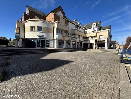 a louer local saint fargeau ponthierry