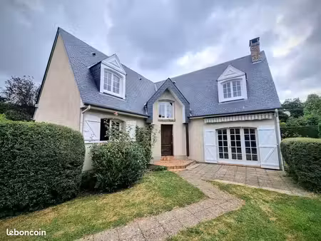 maison 4 pièces 136 m²