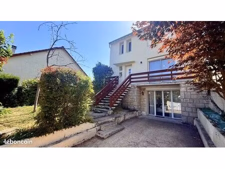 maison 6 pièces 102 m²