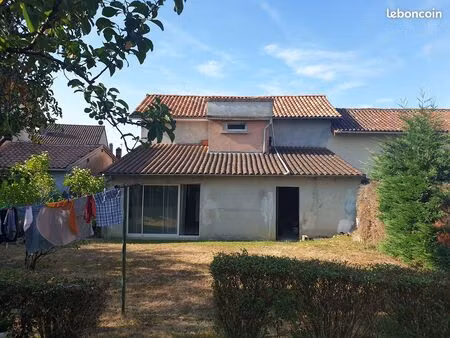 ? grande maison - saint-junien centre -3 chambres